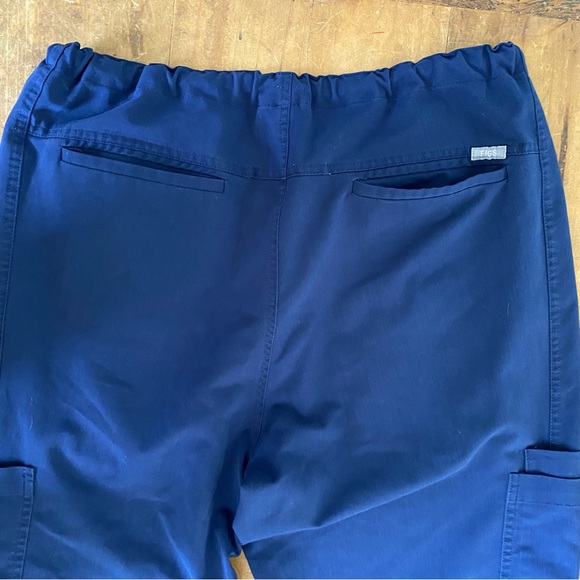 FIGS Unisex L Soft Thread Navy Blue 8 Pocket Drawstring Scrub Pants - Picture 9 of 10